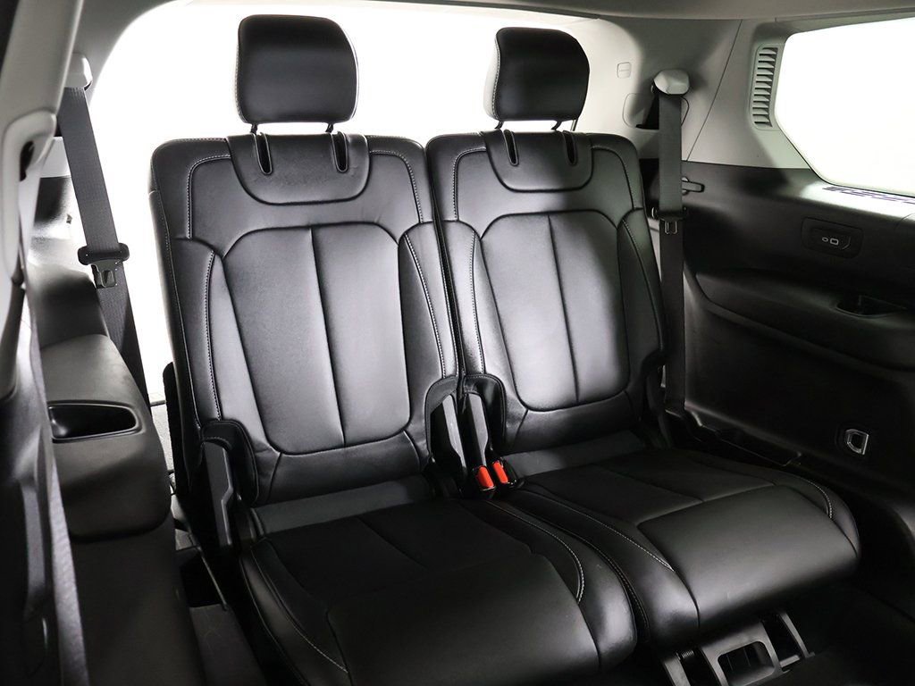 Used 2023 Jeep Grand Cherokee L Limited image 40