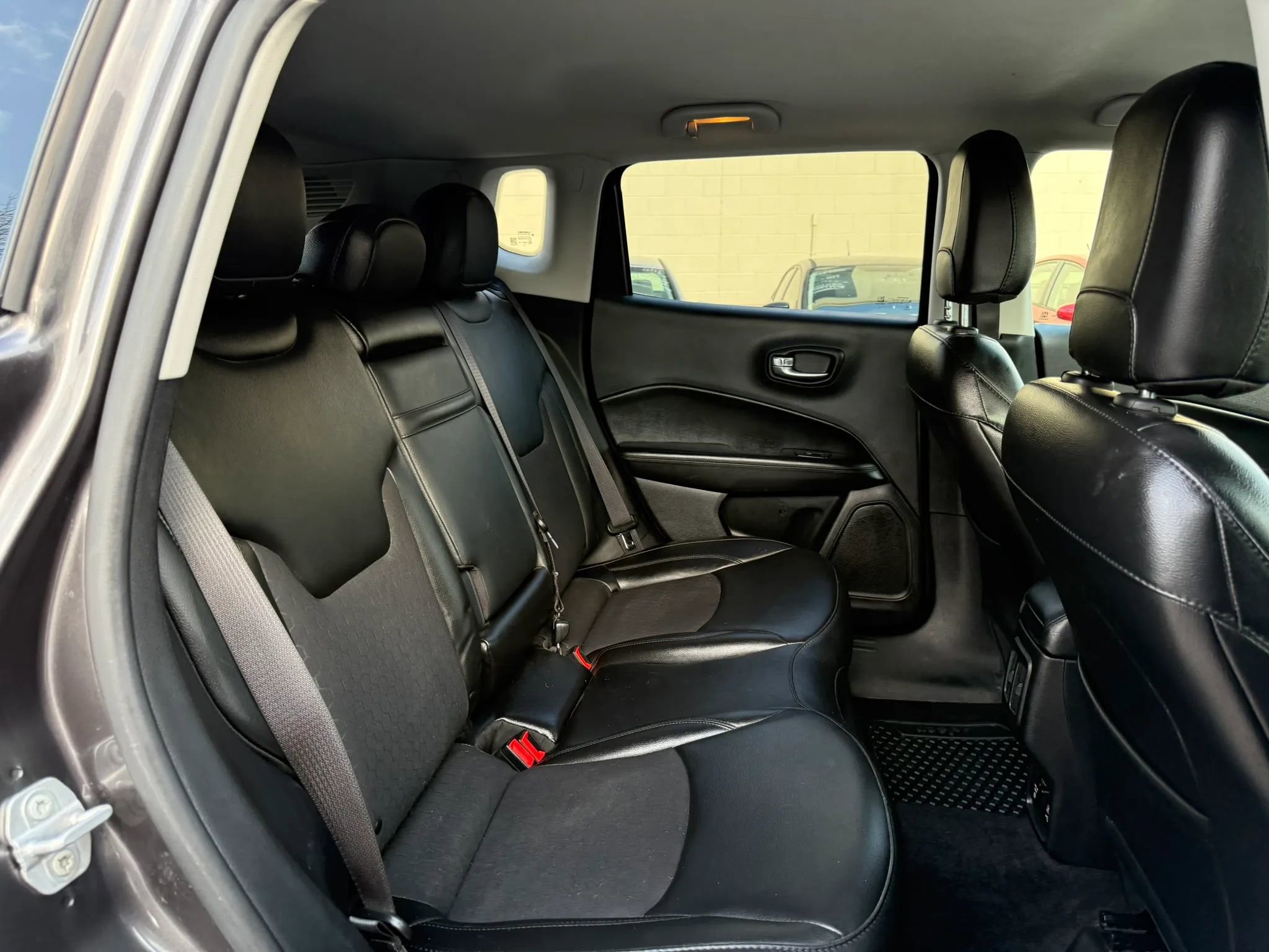 Used 2019 Jeep Compass Latitude image 17