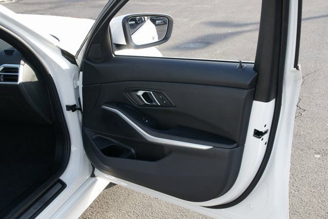 Used 2025 BMW 330i xDrive Sedan image 34