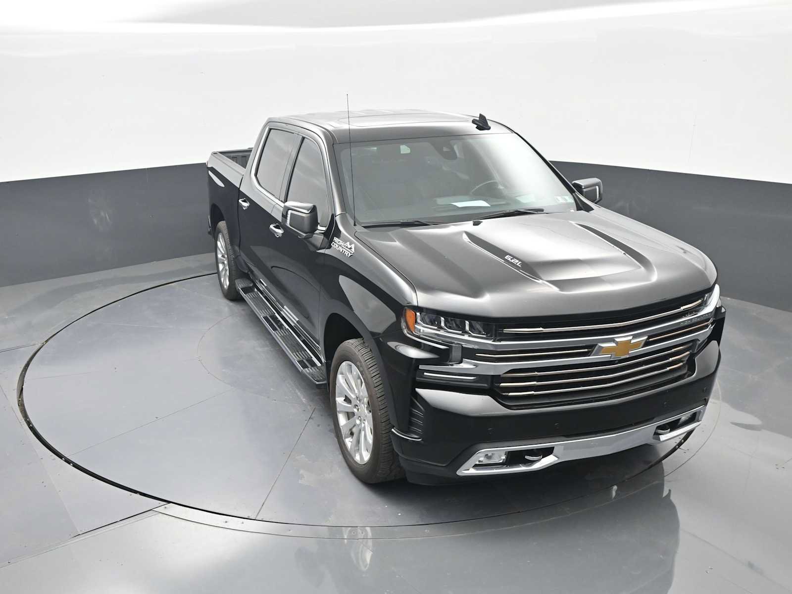 Used 2021 Chevrolet Silverado 1500 High Country w/ Technology Package AWD/4WD image 25