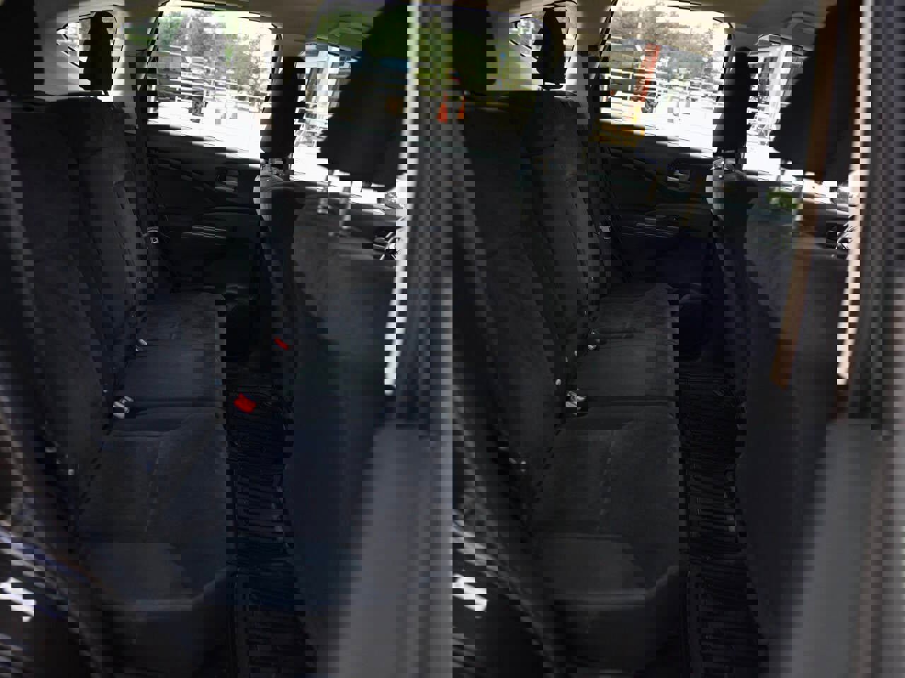 Used 2013 Honda CR-V LX image 14