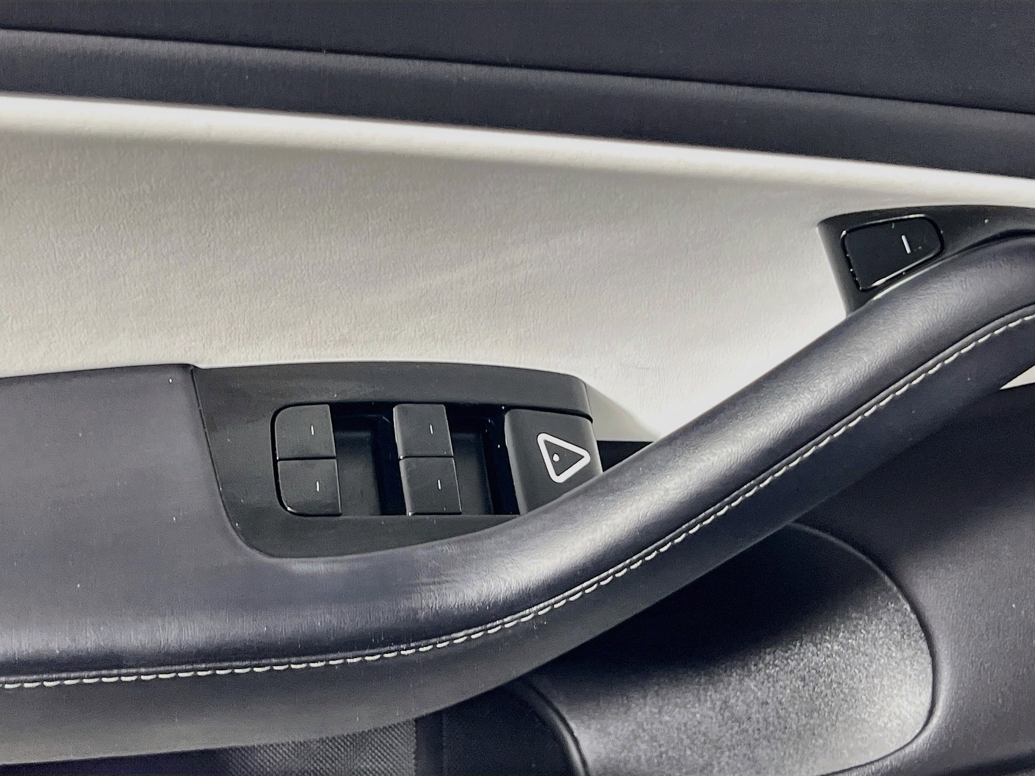 Used 2019 Tesla Model 3 Standard Range RWD image 17