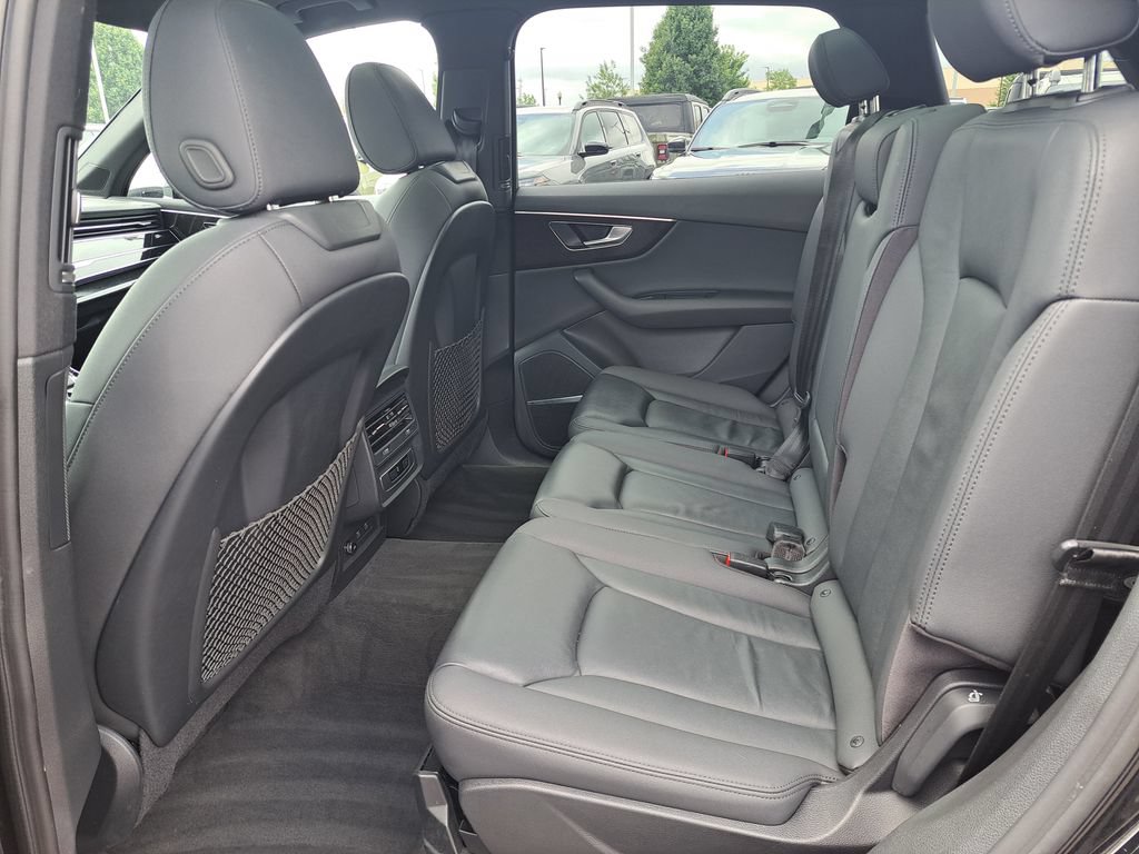 Used 2021 Audi Q7 3.0T Premium Plus w/ Premium Plus Package AWD/4WD image 25