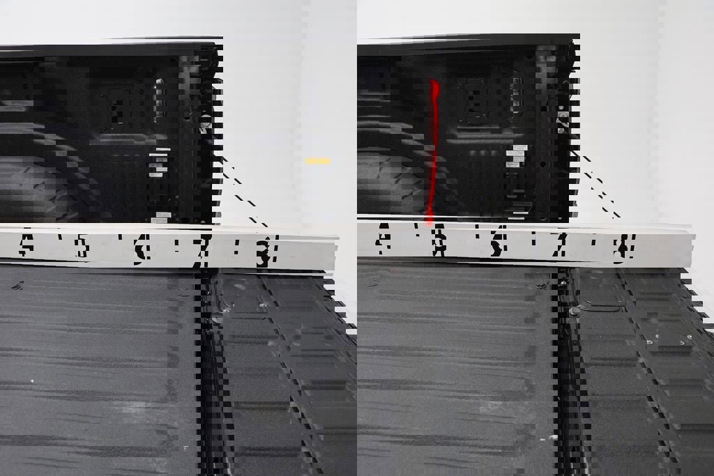 Used 2025 Ford F250 Platinum w/ Platinum Plus Package image 10