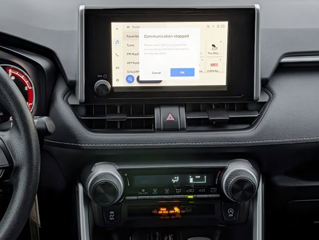 Certified 2025 Toyota RAV4 LE FWD image 15