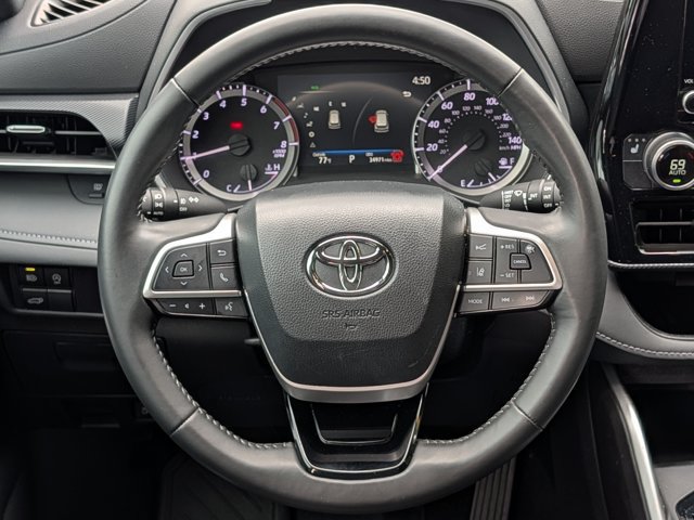 Used 2024 Toyota Highlander XSE AWD/4WD image 21