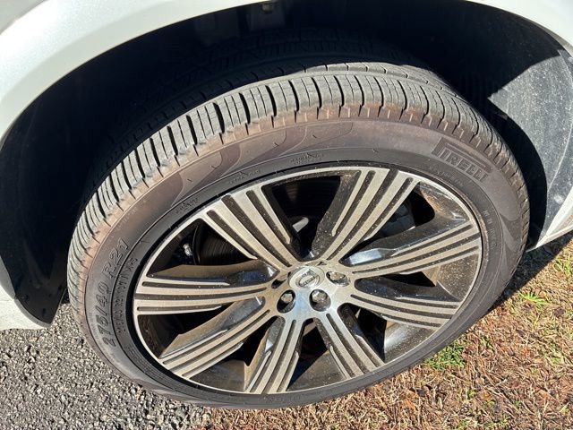 New 2025 Volvo XC90 T8 Ultra w/ Protection Package Premier AWD/4WD image 16