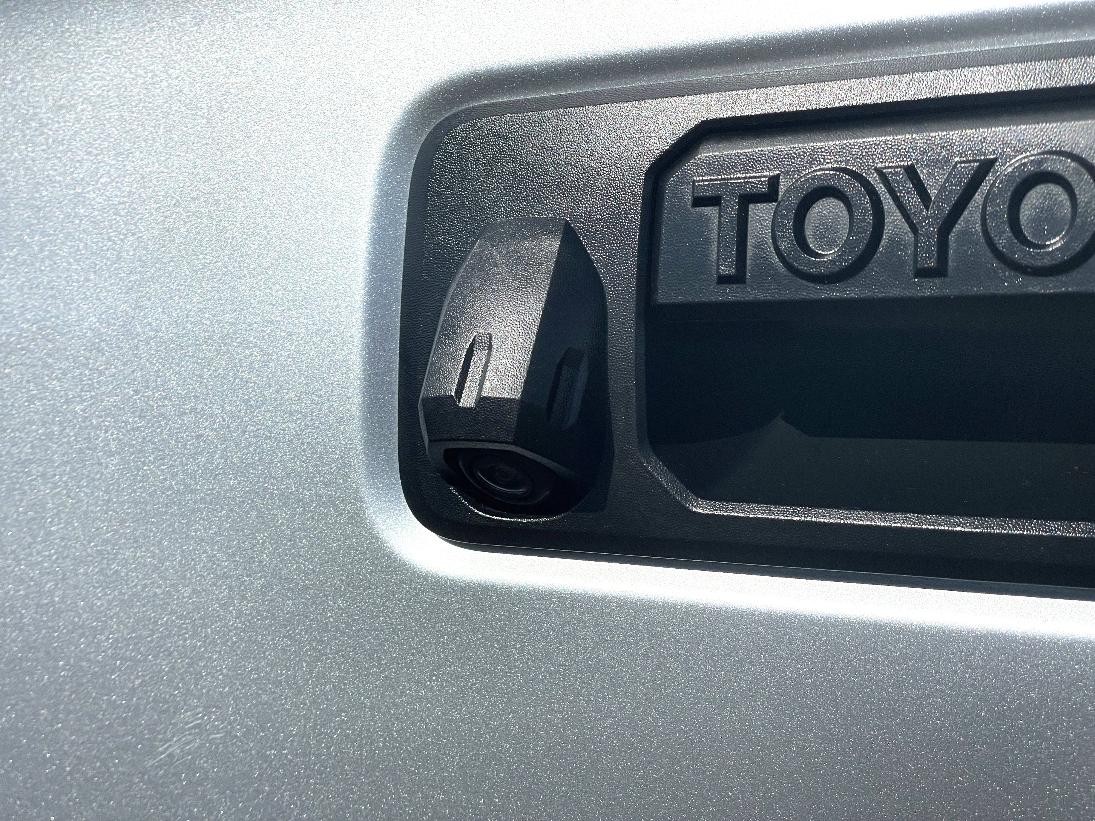 Used 2023 Toyota Tacoma TRD Off-Road w/ Technology Package image 4