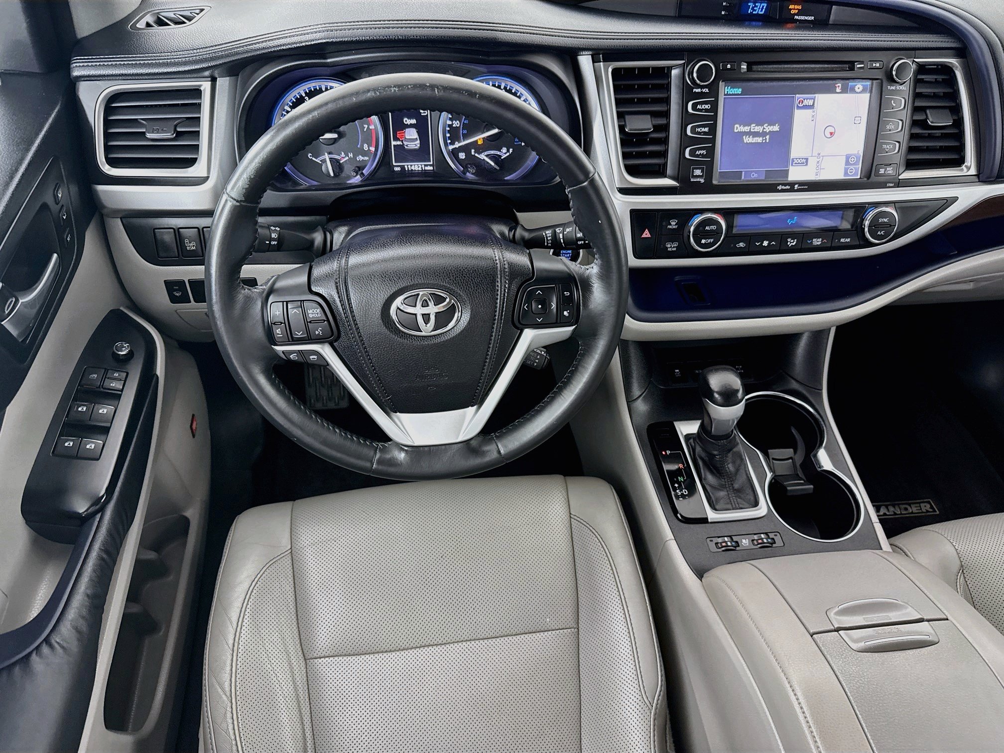Used 2014 Toyota Highlander Limited AWD/4WD image 25