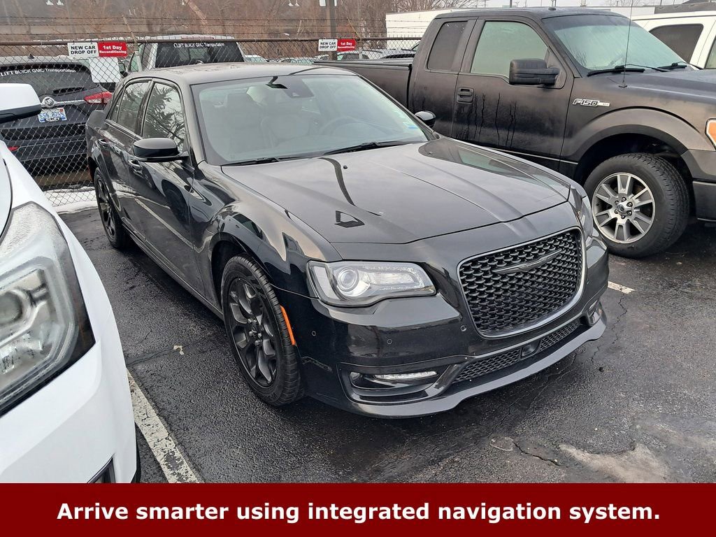 Used 2023 Chrysler 300 Touring L w/ Popular Equipment Group image 6