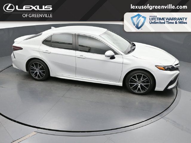 Used 2023 Toyota Camry SE w/ Convenience Package FWD image 43