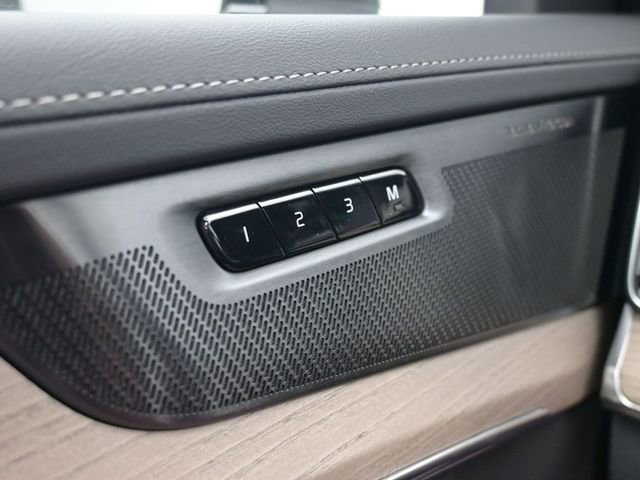 New 2026 Volvo XC90 T8 Plus w/ Protection Package Premier image 30