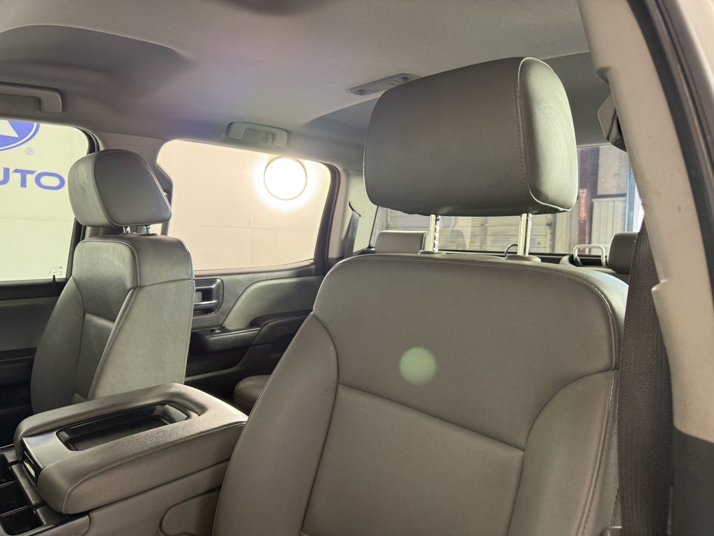 Used 2018 Chevrolet Silverado 1500 W/T w/ Trailering Package image 22