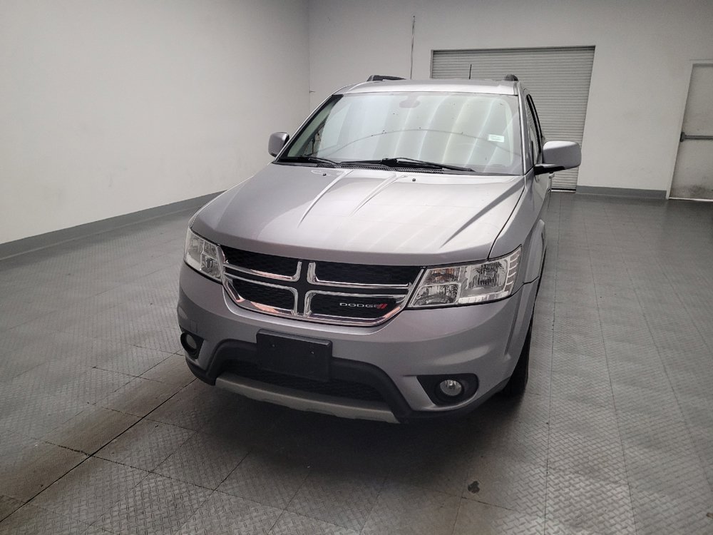 Used 2019 Dodge Journey SE w/ Connectivity Group FWD image 15
