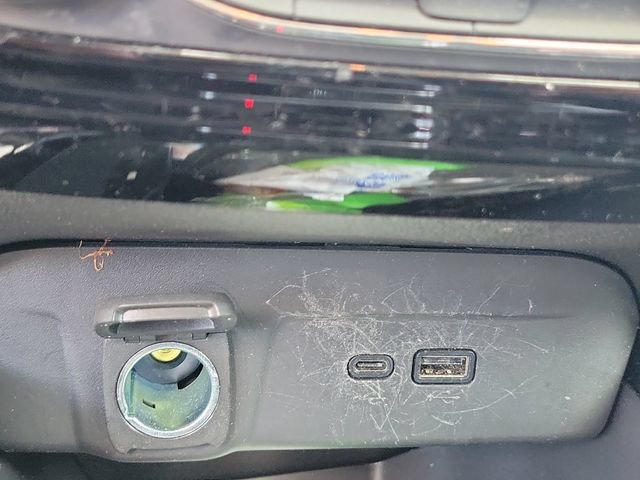 Used 2025 Chevrolet Trax ACTIV w/ Driver Confidence Package FWD image 36