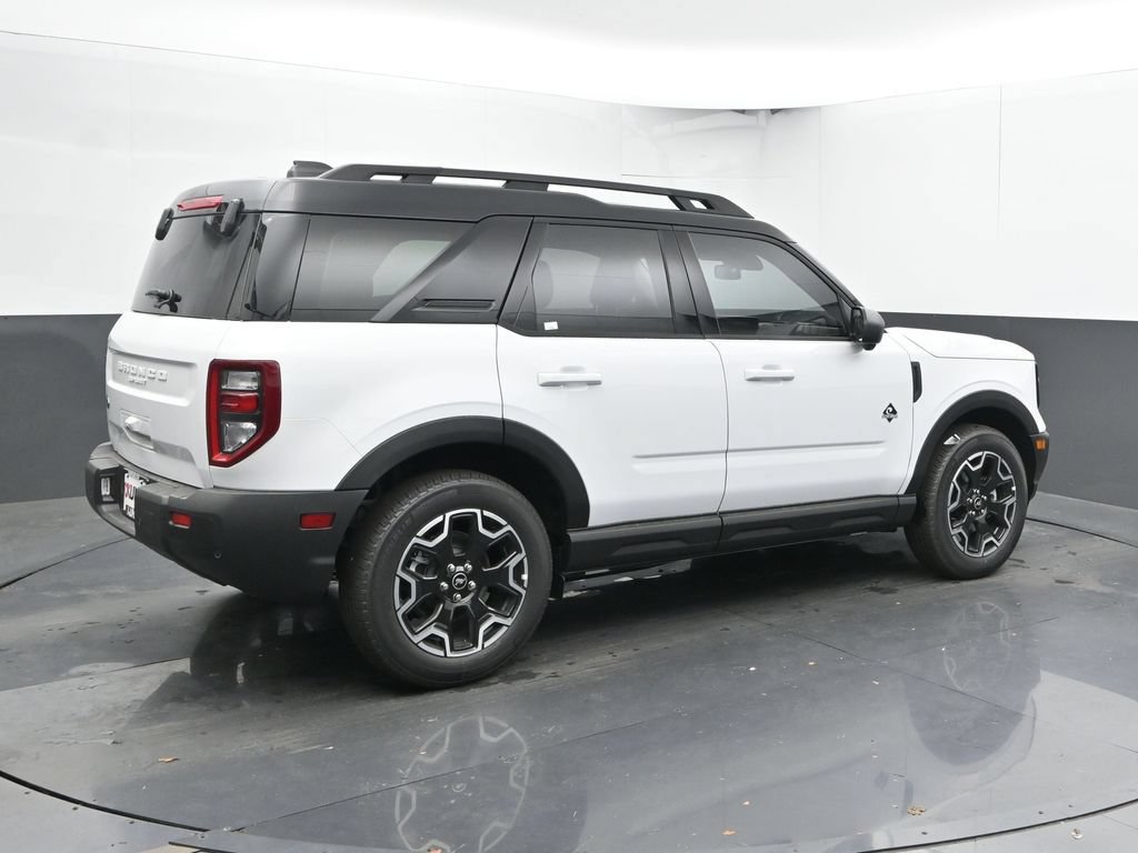 New 2025 Ford Bronco Sport Outer Banks w/ Outer Banks Tech Package+ AWD/4WD image 2