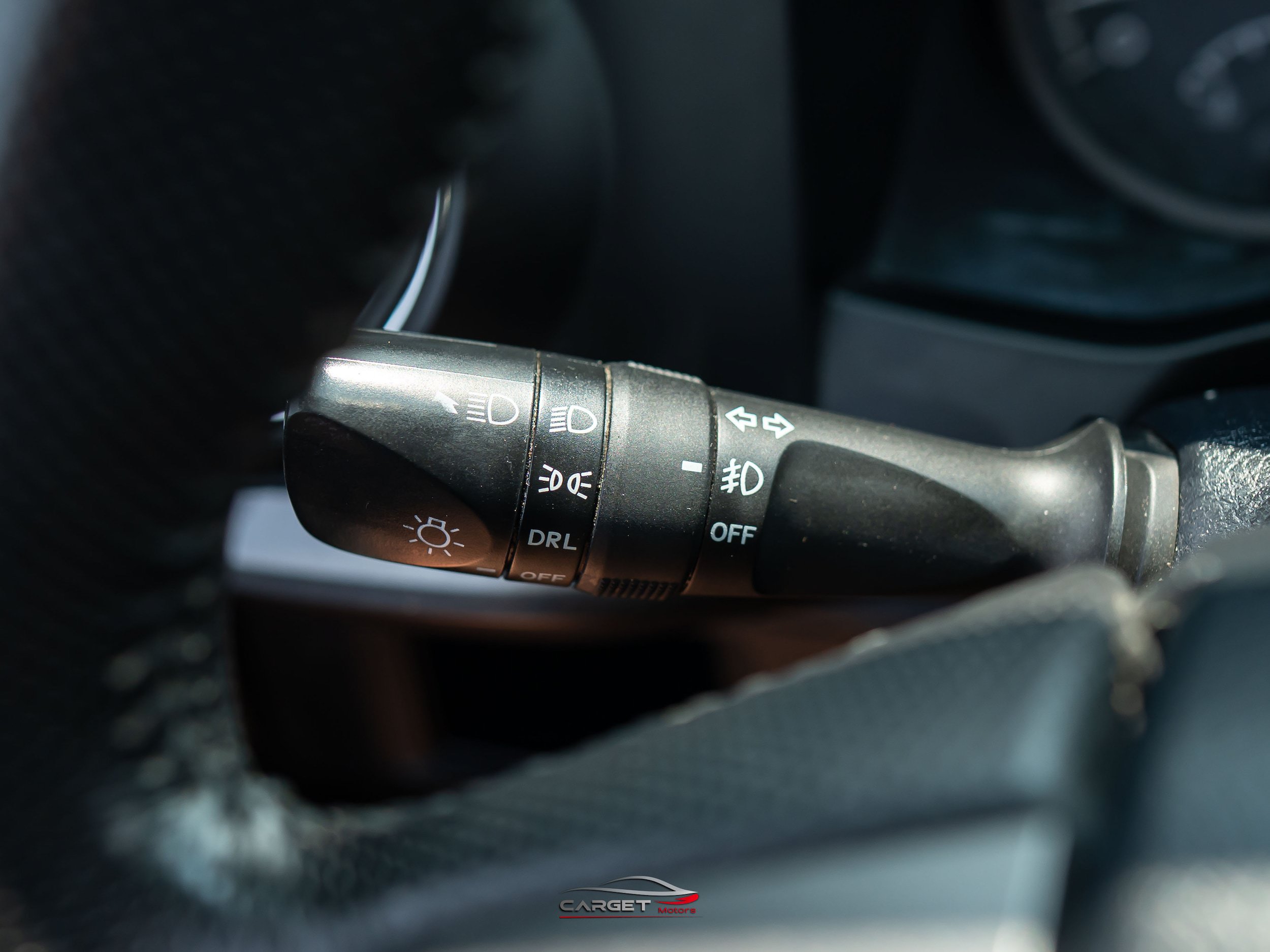 Used 2018 Toyota Tacoma TRD Sport AWD/4WD image 26