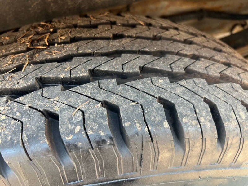 Used 2012 Chevrolet Express 2500 image 11