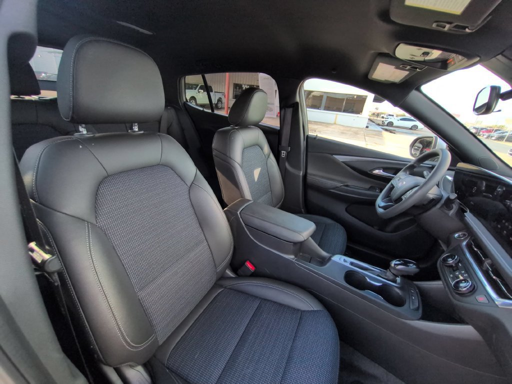 Used 2026 Buick Envista Preferred FWD image 30