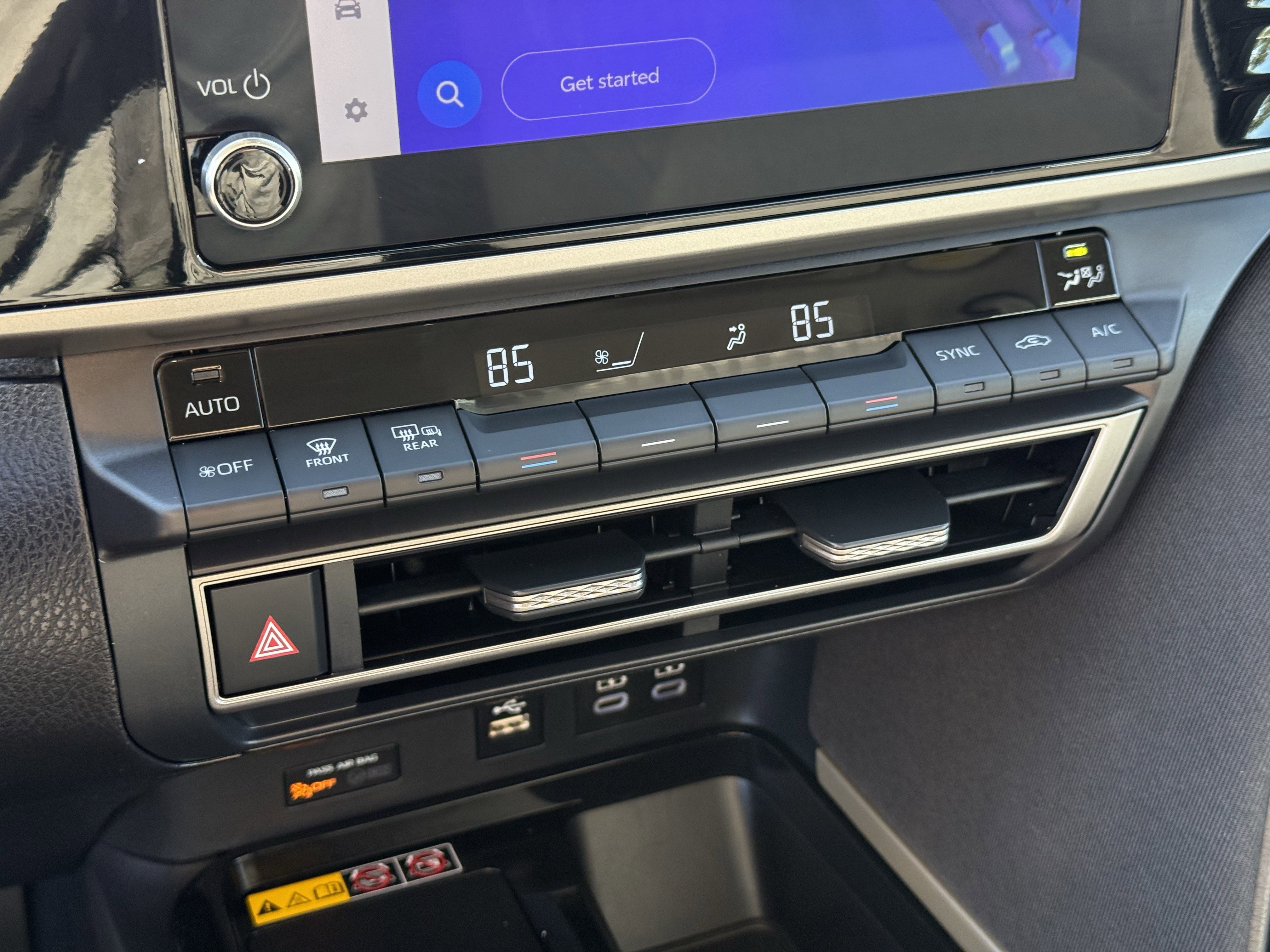 Used 2025 Toyota Camry LE image 22