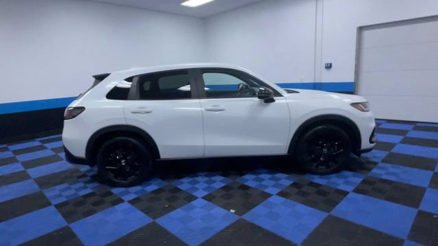 Used 2024 Honda HR-V Sport image 9