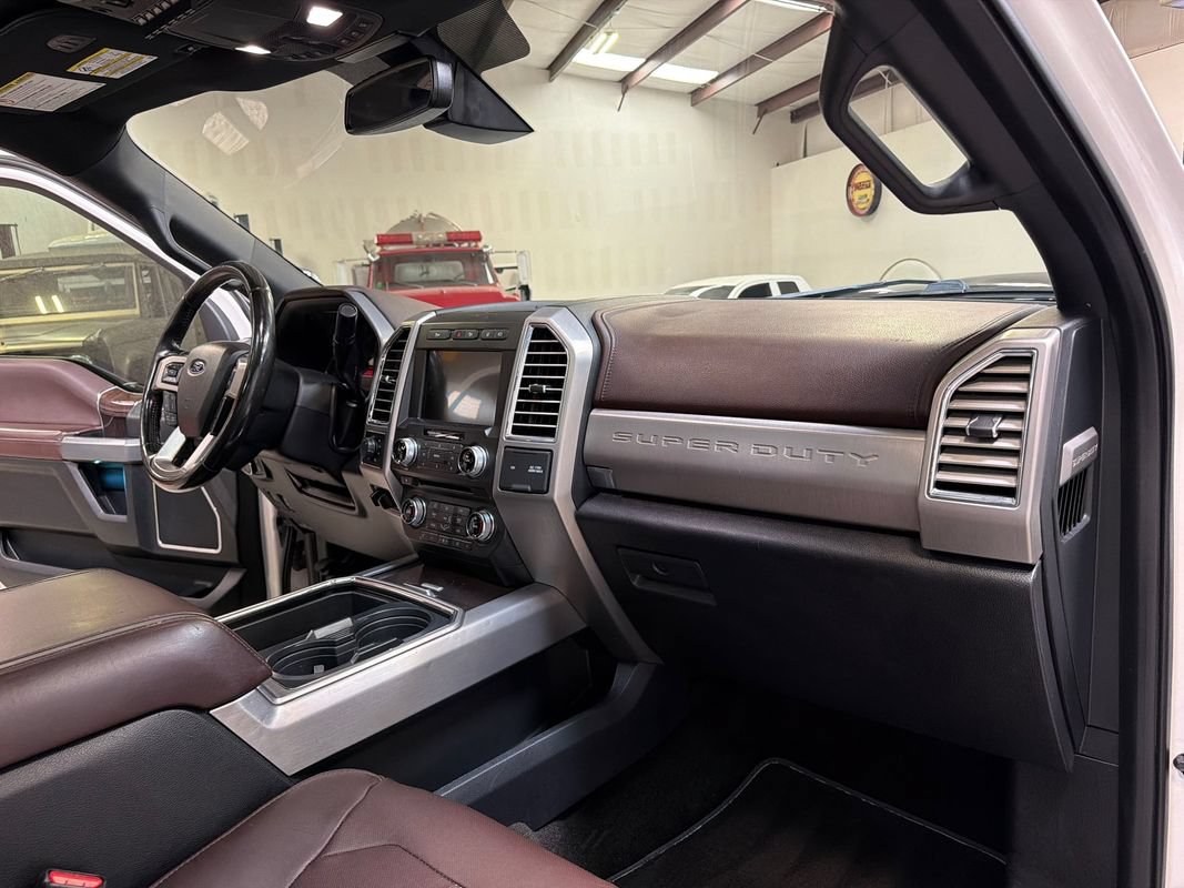 Used 2017 Ford F250 Platinum w/ Platinum Ultimate Package AWD/4WD image 40