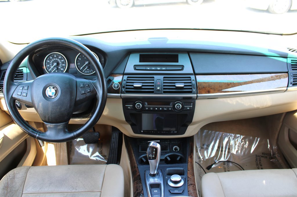Used 2008 BMW X5 3.0si image 11