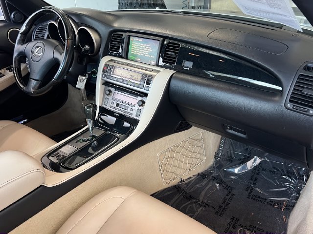 Used 2009 Lexus SC 430 Convertible RWD image 33