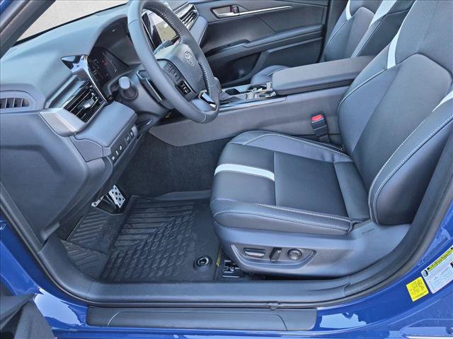 New 2027 Toyota Camry SE w/ Convenience Package FWD image 4