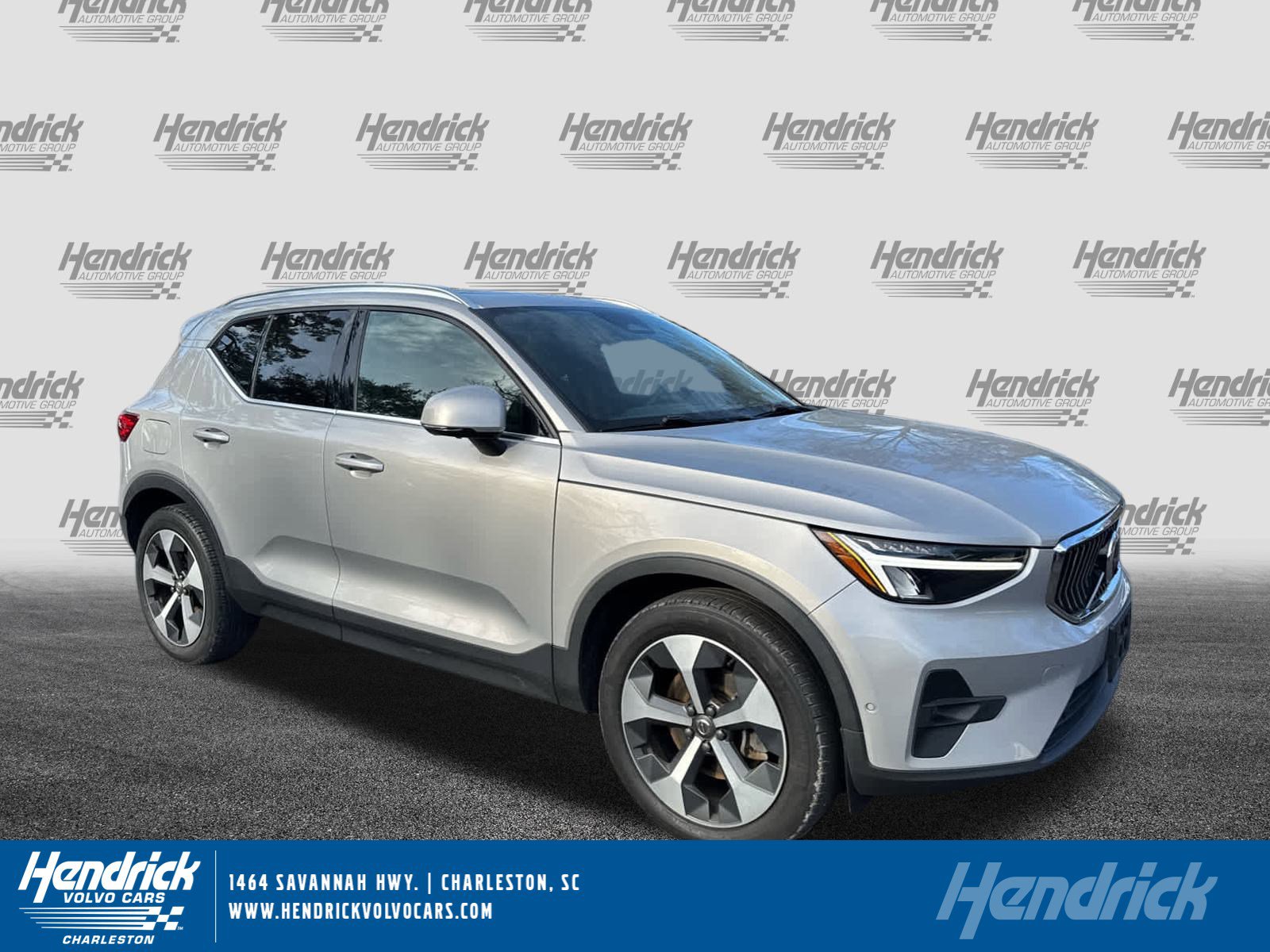 Certified 2023 Volvo XC40 B4 Plus w/ Driver Assist Package image 1
