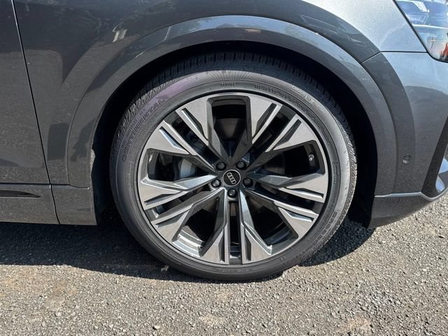 New 2026 Audi Q8 Premium Plus AWD/4WD image 10