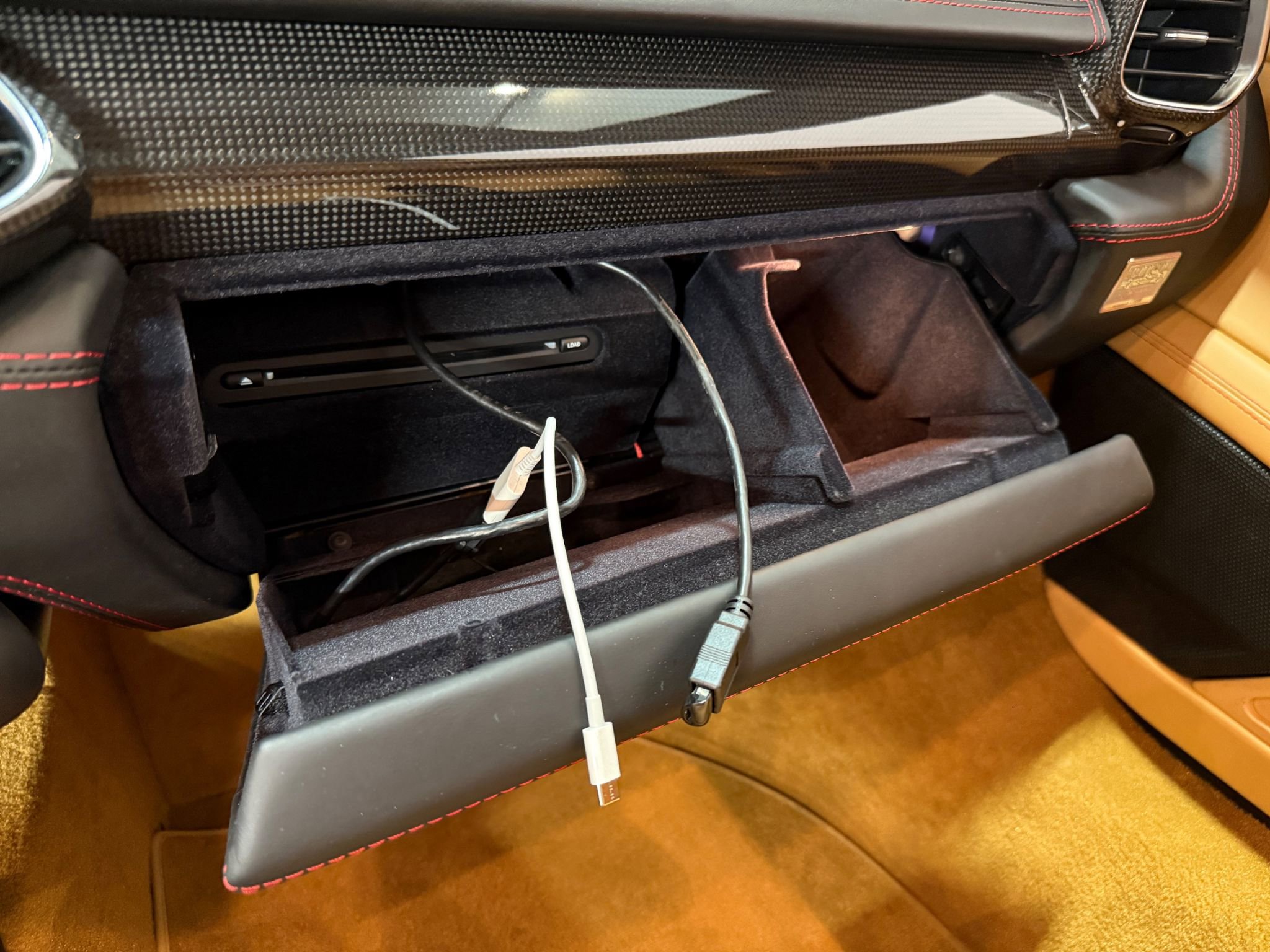 Used 2011 Ferrari 458 Italia Coupe image 98