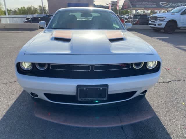 Used 2015 Dodge Challenger R/T Plus RWD image 2