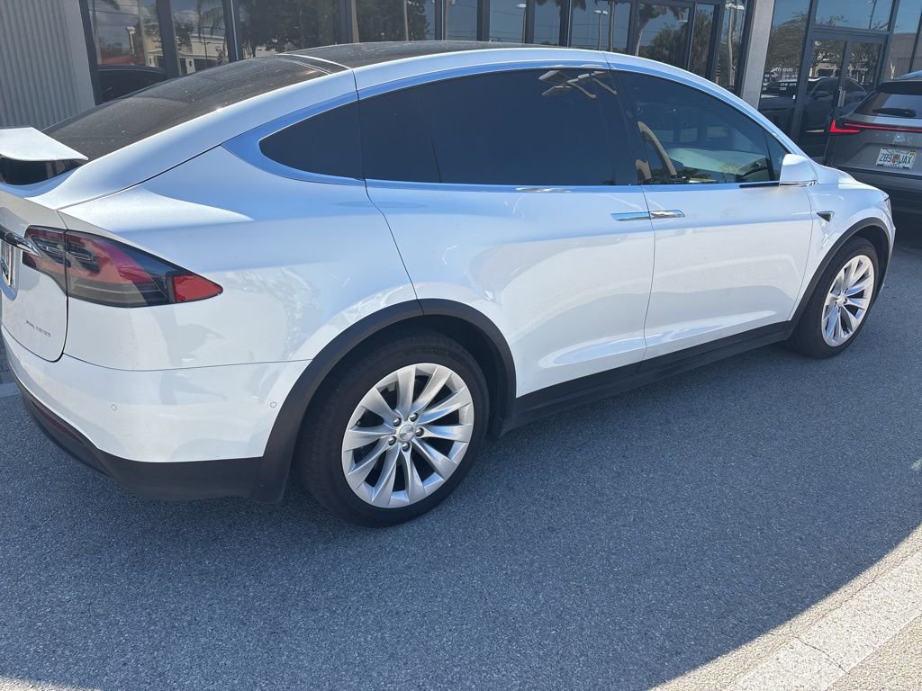 Used 2020 Tesla Model X Long Range image 8