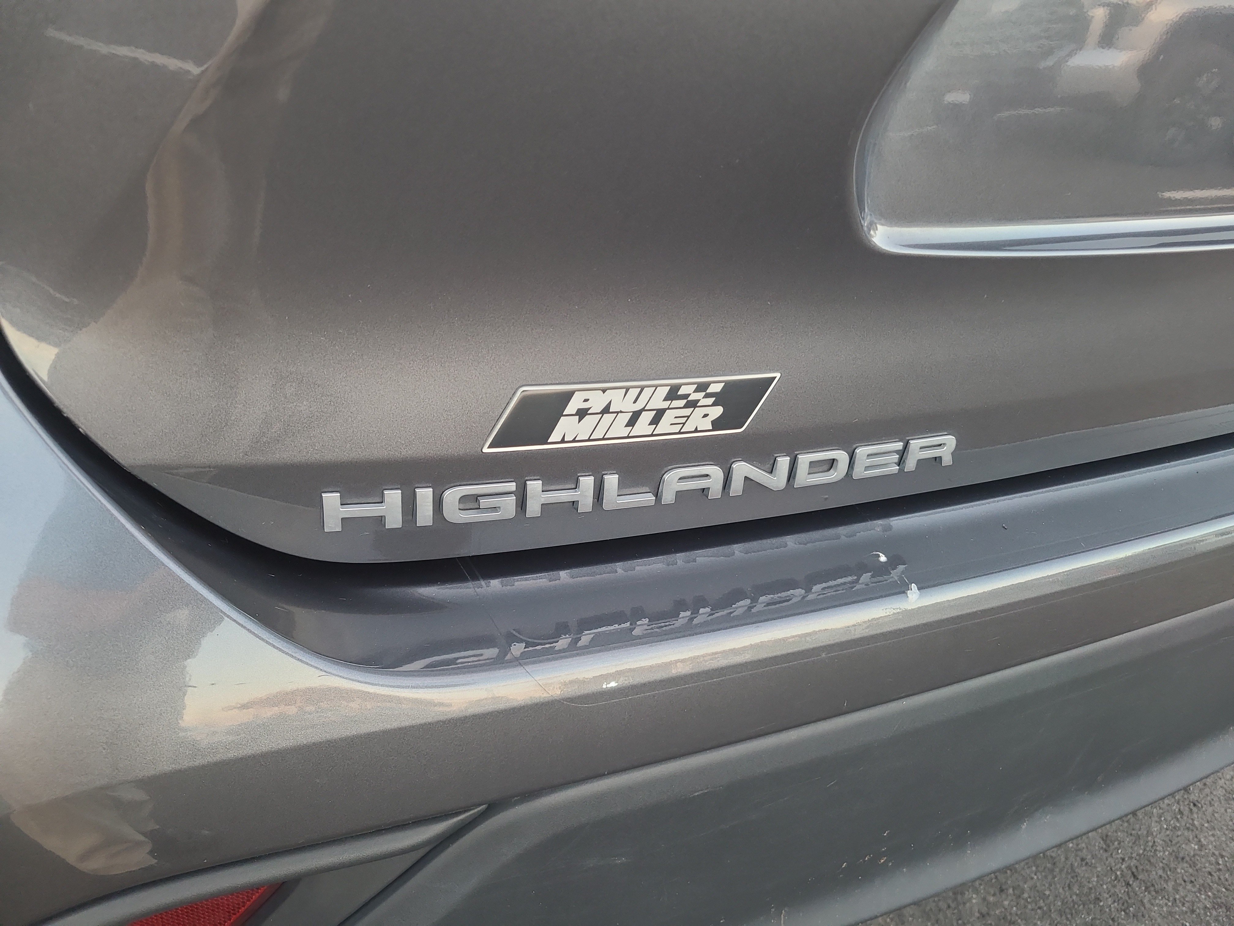 Used 2023 Toyota Highlander XLE AWD/4WD image 30