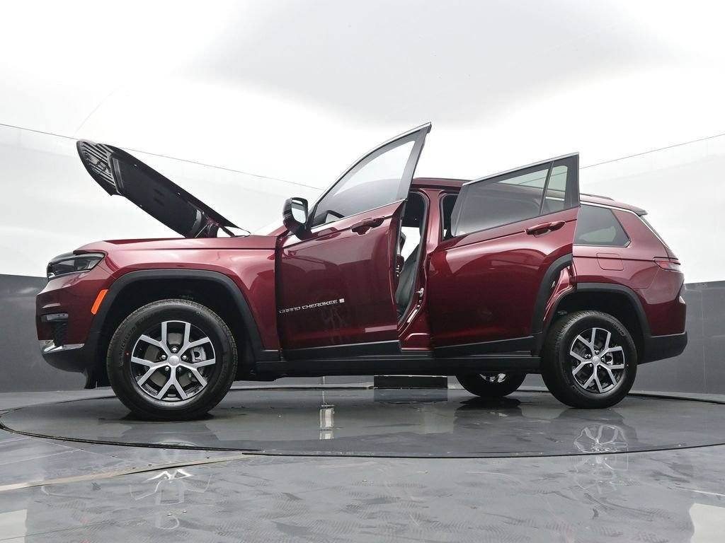Used 2025 Jeep Grand Cherokee L Limited image 61