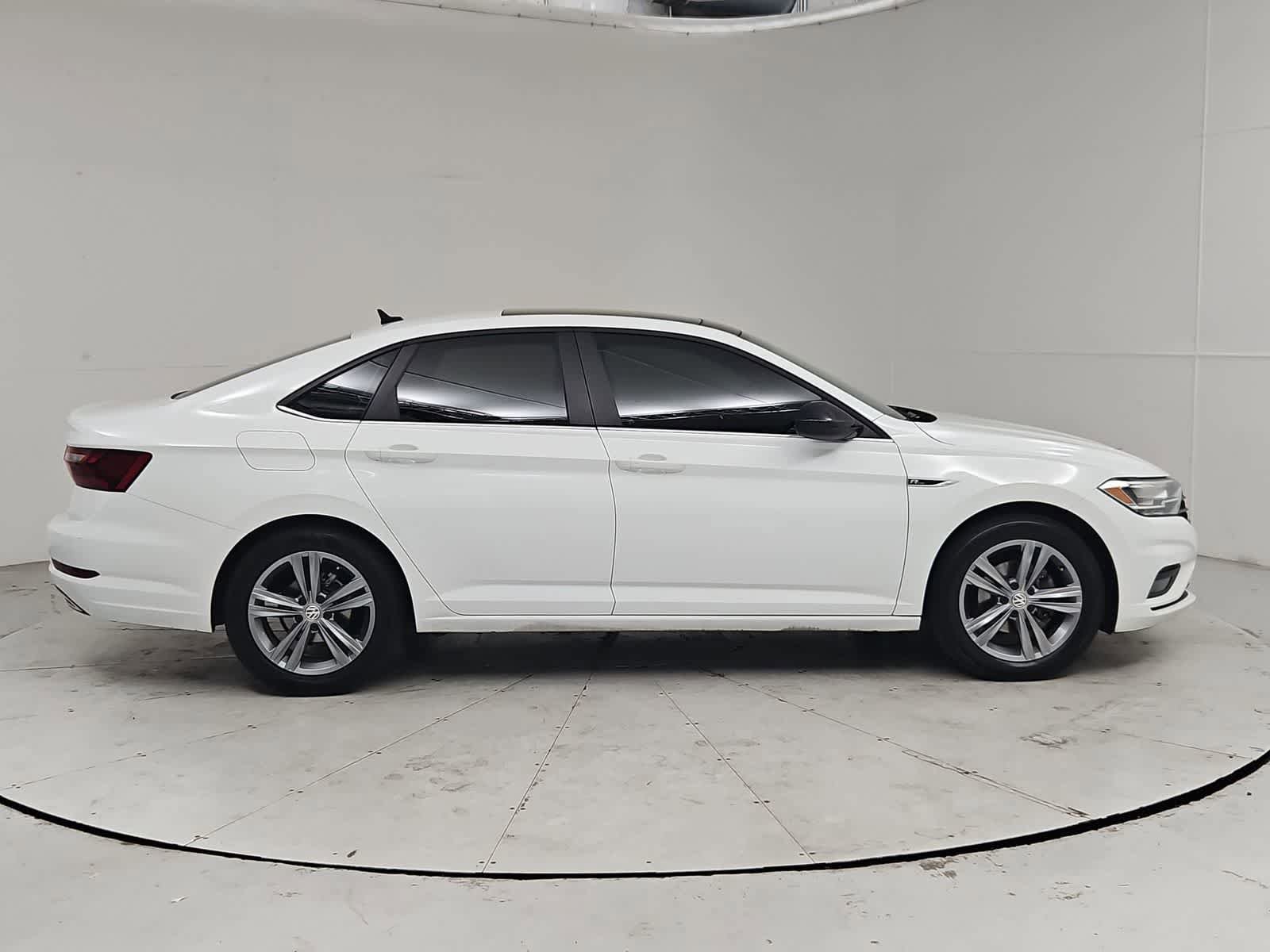 Certified 2020 Volkswagen Jetta R-Line w/ R-Line Cold Weather Package FWD image 7