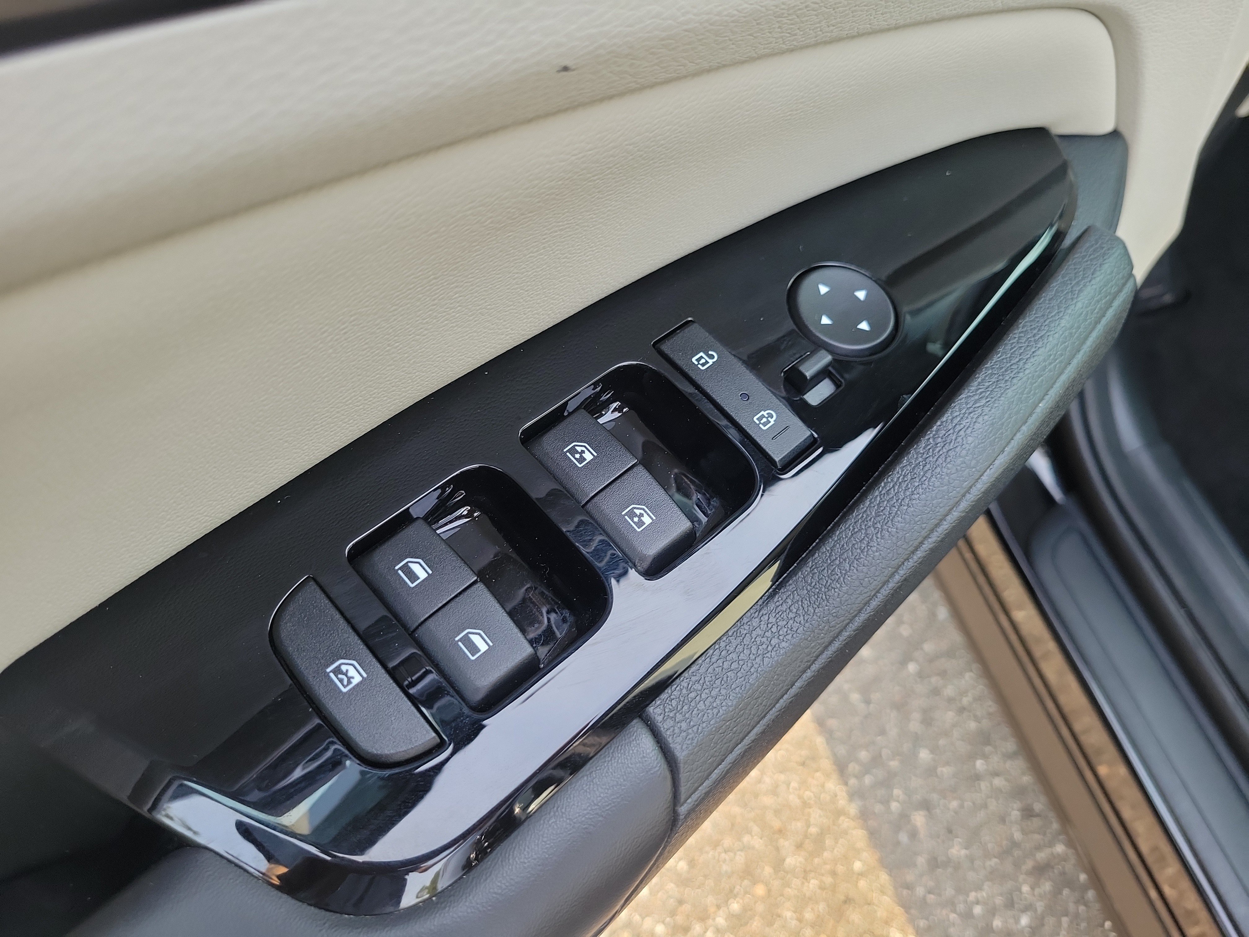 Certified 2024 Kia Sportage EX FWD image 20