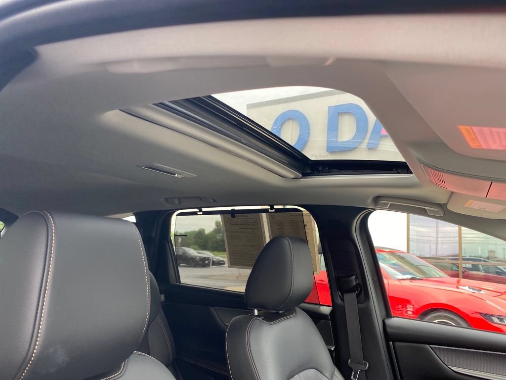 Certified 2024 MAZDA CX-90 Plug-In Hybrid w/ Preferred AWD/4WD image 26