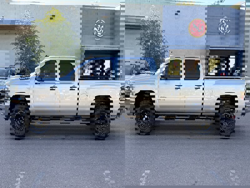 Used 2011 Chevrolet Silverado 3500 LT w/ Suspension Package, Off-Road image 6