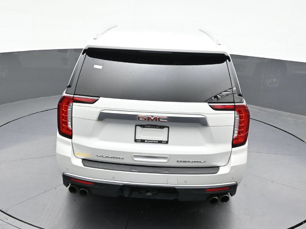 Used 2021 GMC Yukon Denali w/ Advanced Technology Package AWD/4WD image 18