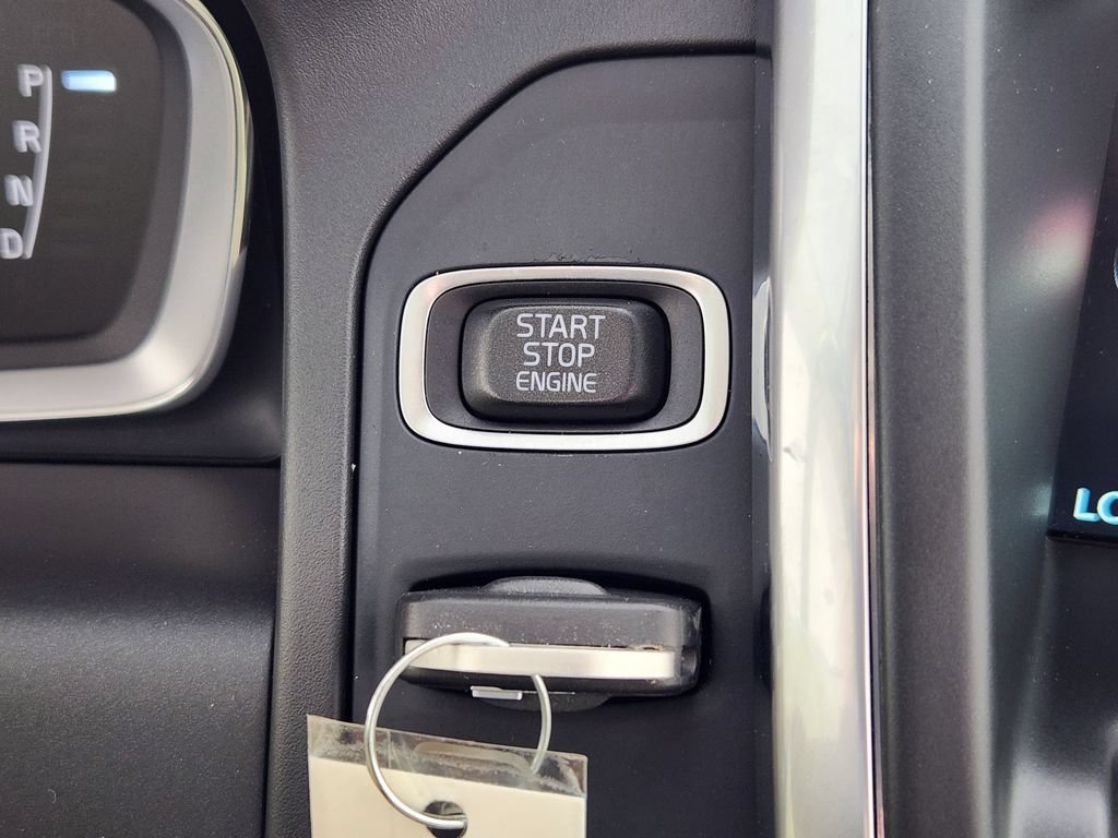 Used 2016 Volvo XC60 T5 Premier FWD image 26