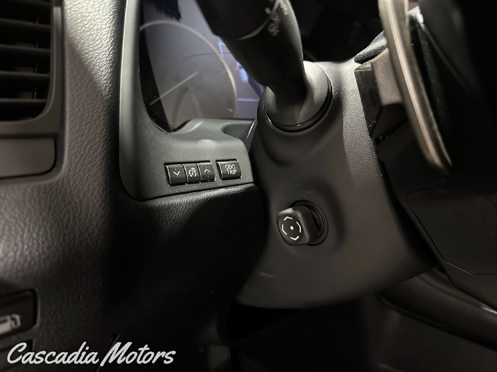 Used 2020 Lexus RX 450hL AWD w/ Premium Package image 40