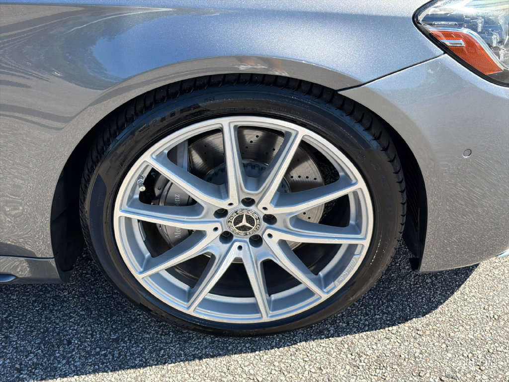 Used 2018 Mercedes-Benz S 560 Sedan w/ AMG Line Exterior image 12