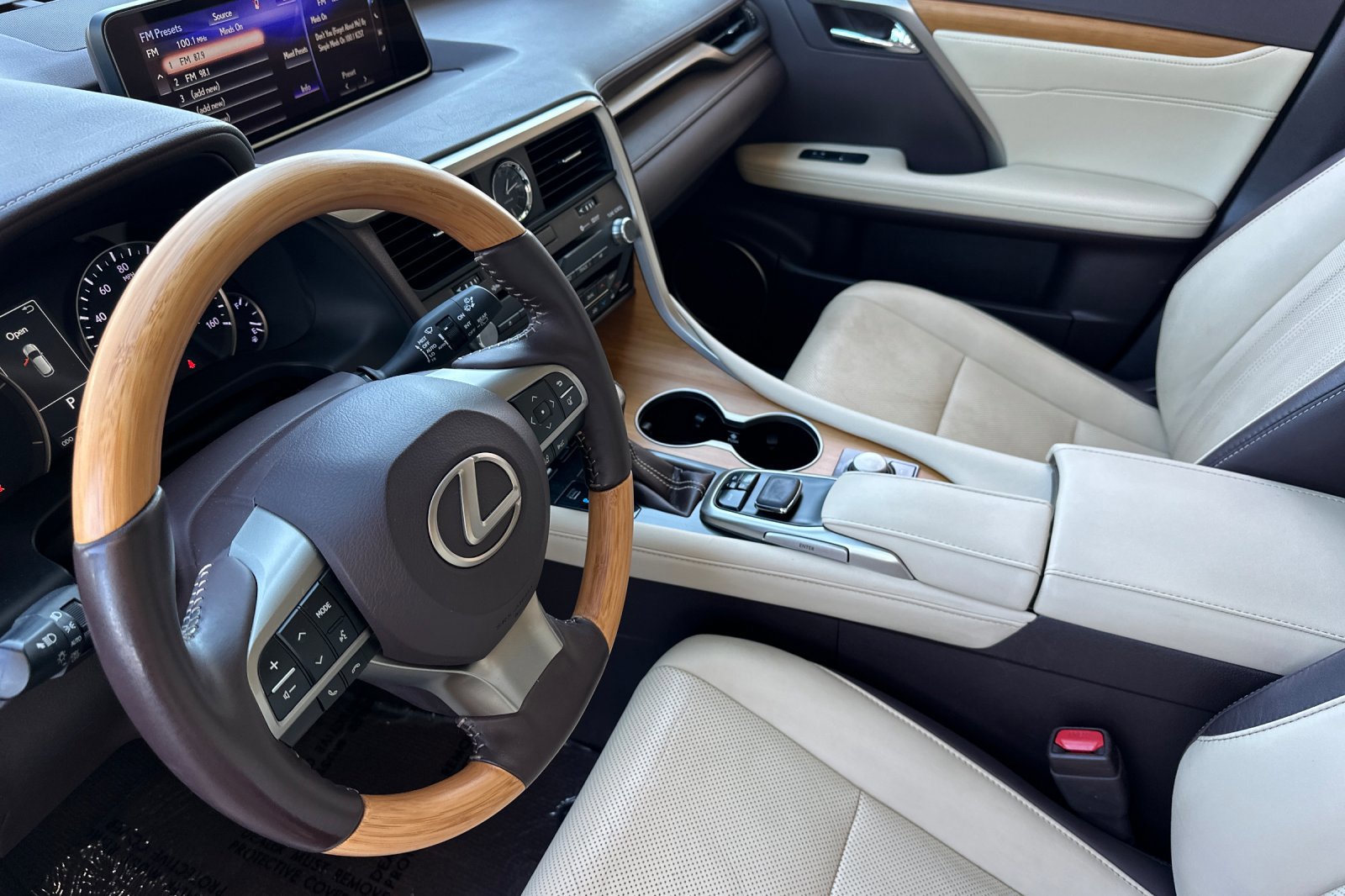 Used 2018 Lexus RX 450h RX 450h w/ Premium Package image 10