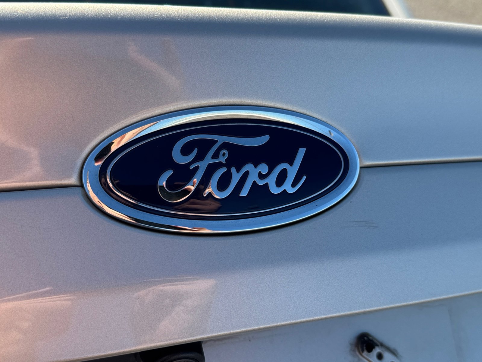 Used 2019 Ford Fusion SE image 28