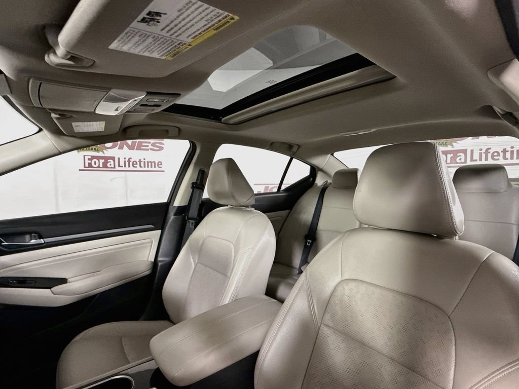 Certified 2023 Nissan Altima 2.5 SL AWD/4WD image 12