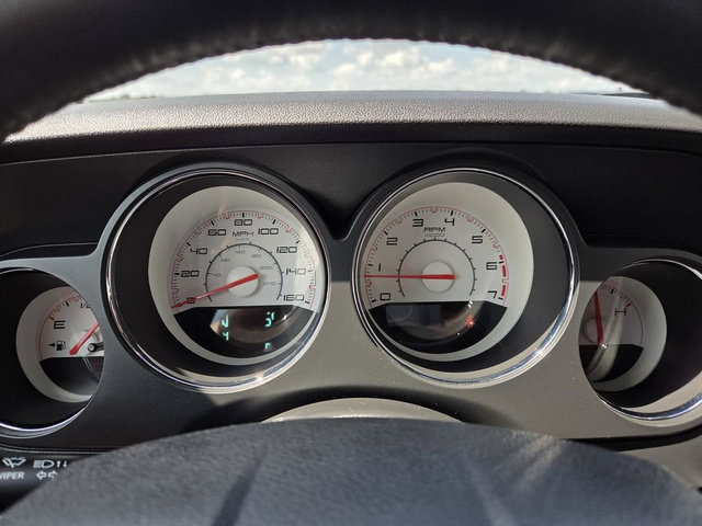Used 2013 Dodge Challenger R/T RWD image 22