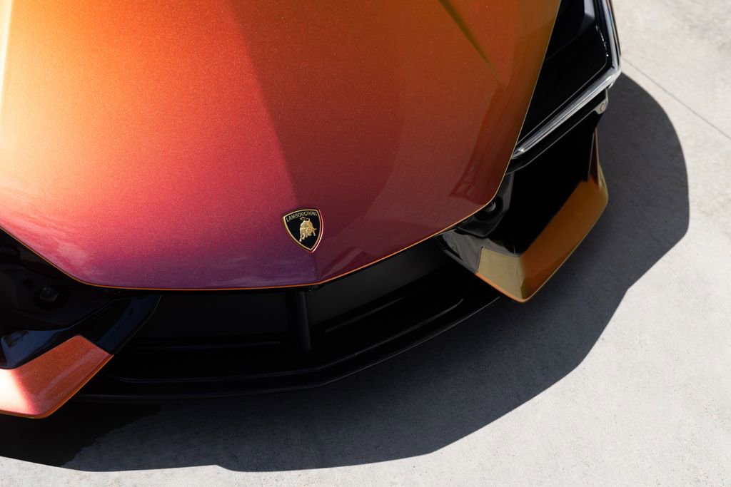 Used 2024 Lamborghini Revuelto AWD/4WD image 5