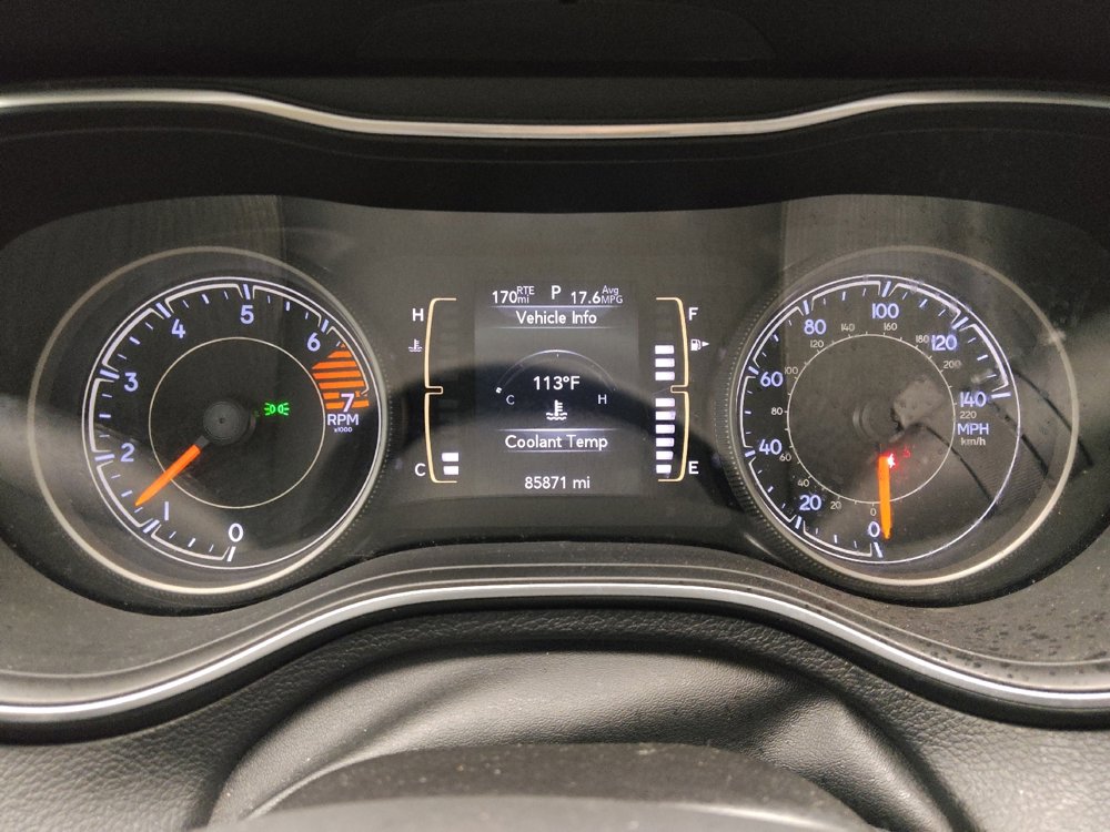 Used 2021 Jeep Cherokee Latitude image 23